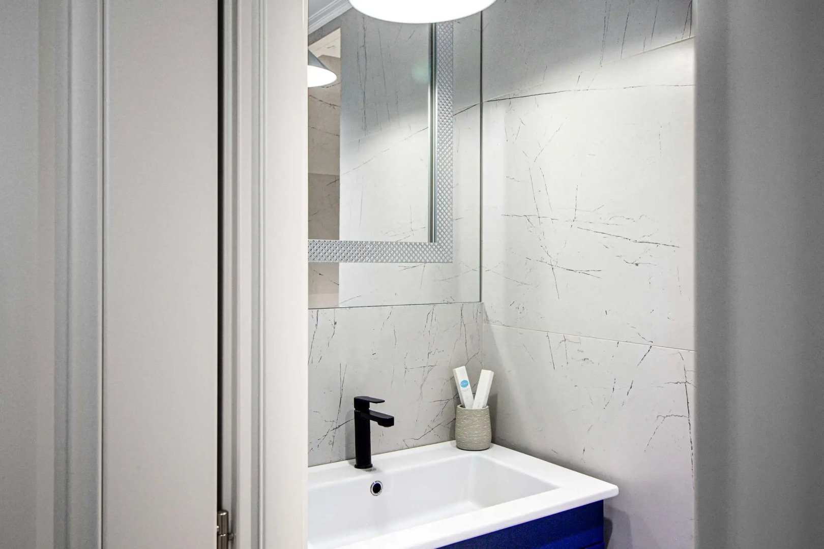 Квартира на набережной с видом на реку