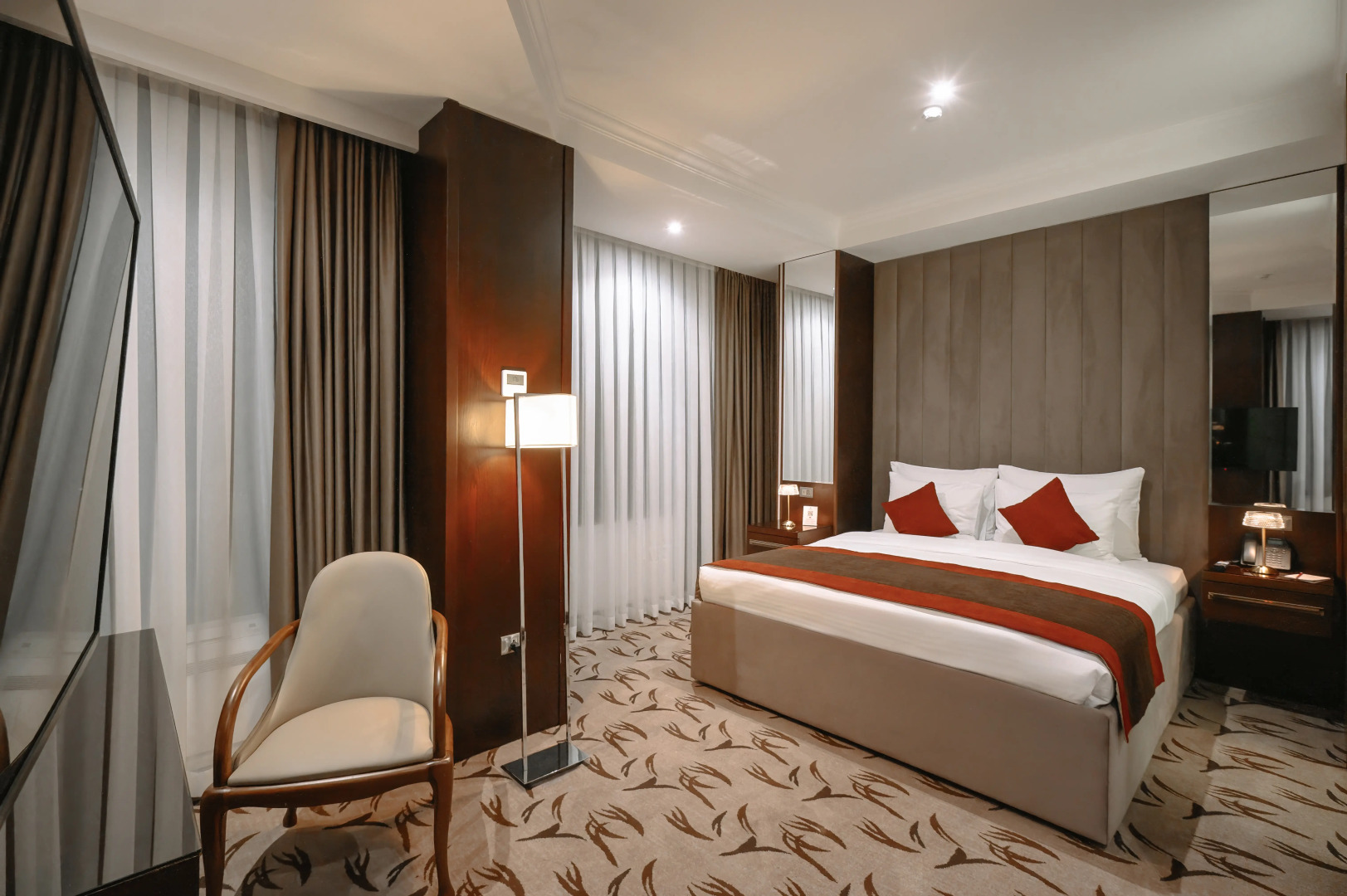 AZIMUT Отель Ташкент