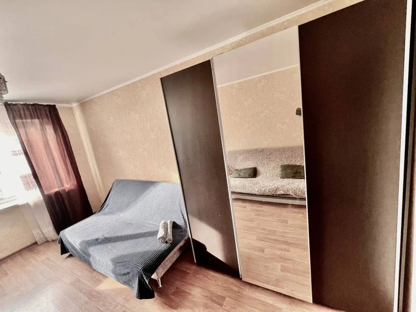 Апартаменты 2кв Восточный Комфорт на Широтная 157