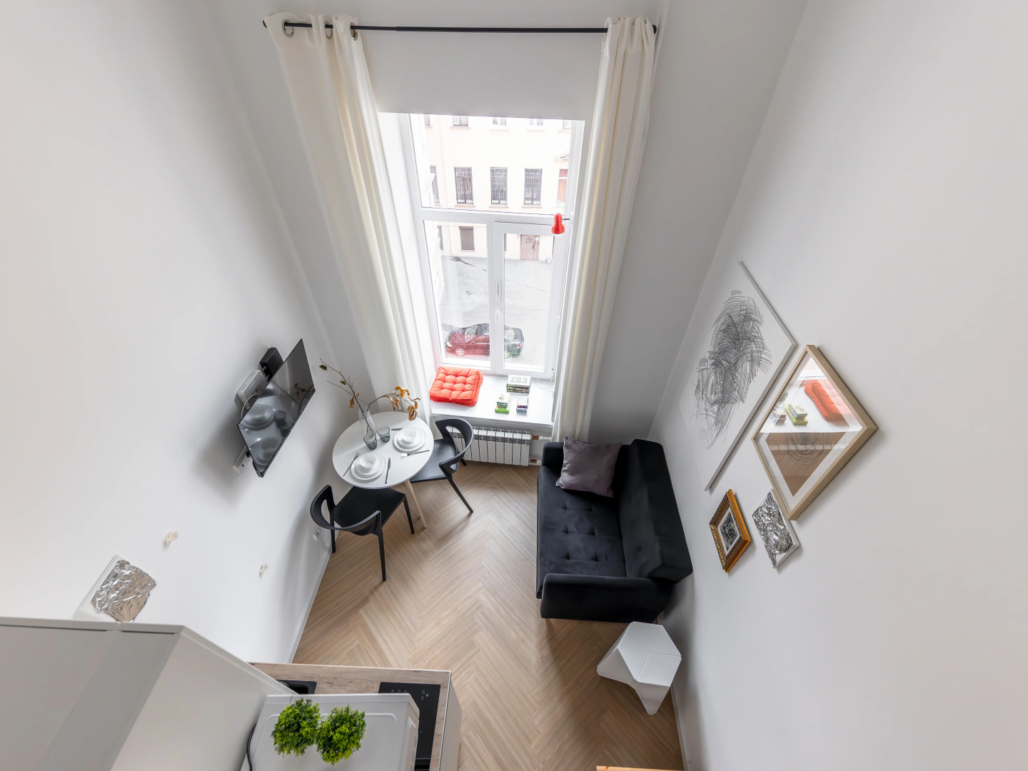 Квартира Уютная студия в центре с окнами в тихий двор