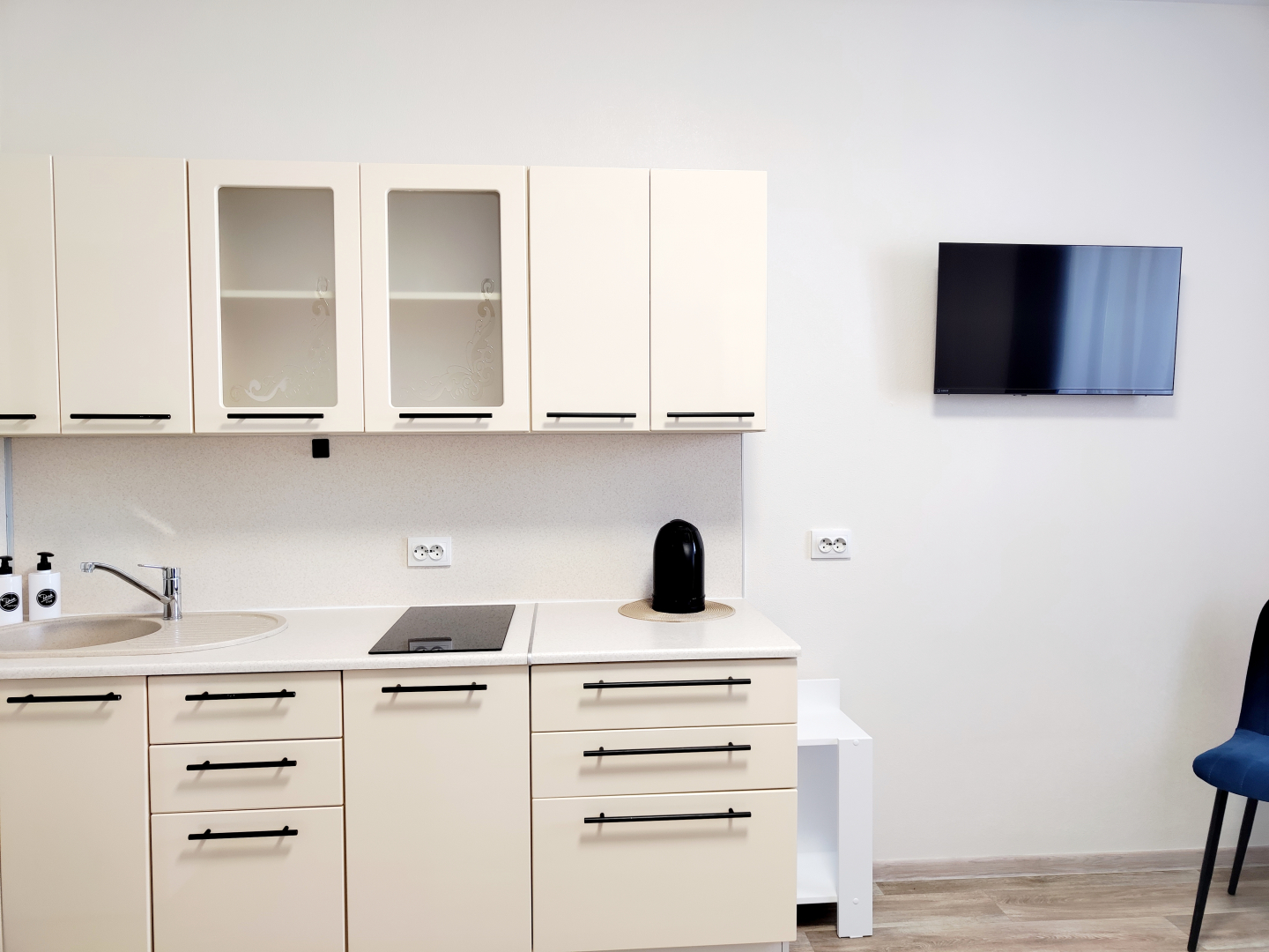 Квартира с Видом на Реку