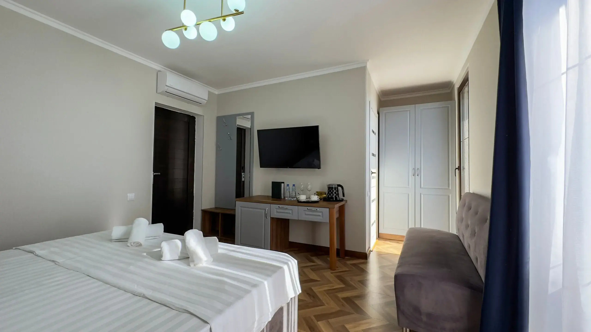 Отель Грейс Бриз