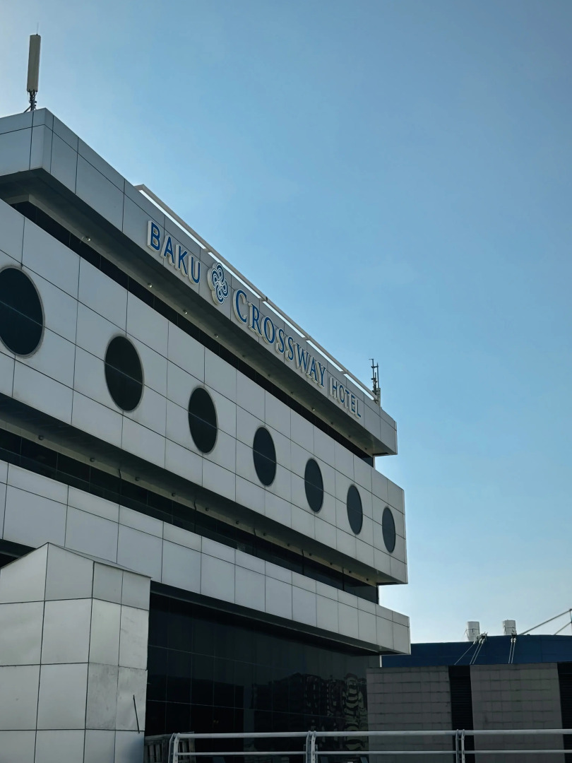 Отель Crossway Baku