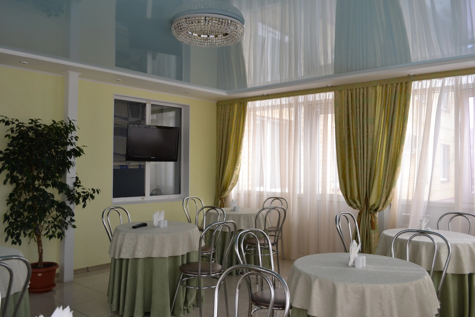 Отель Филтон