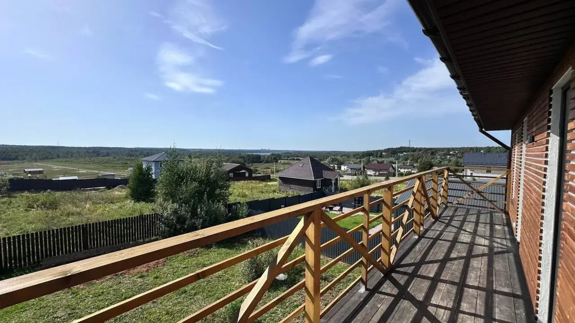 Частный дом Стильный Дом с Видом на Водоем