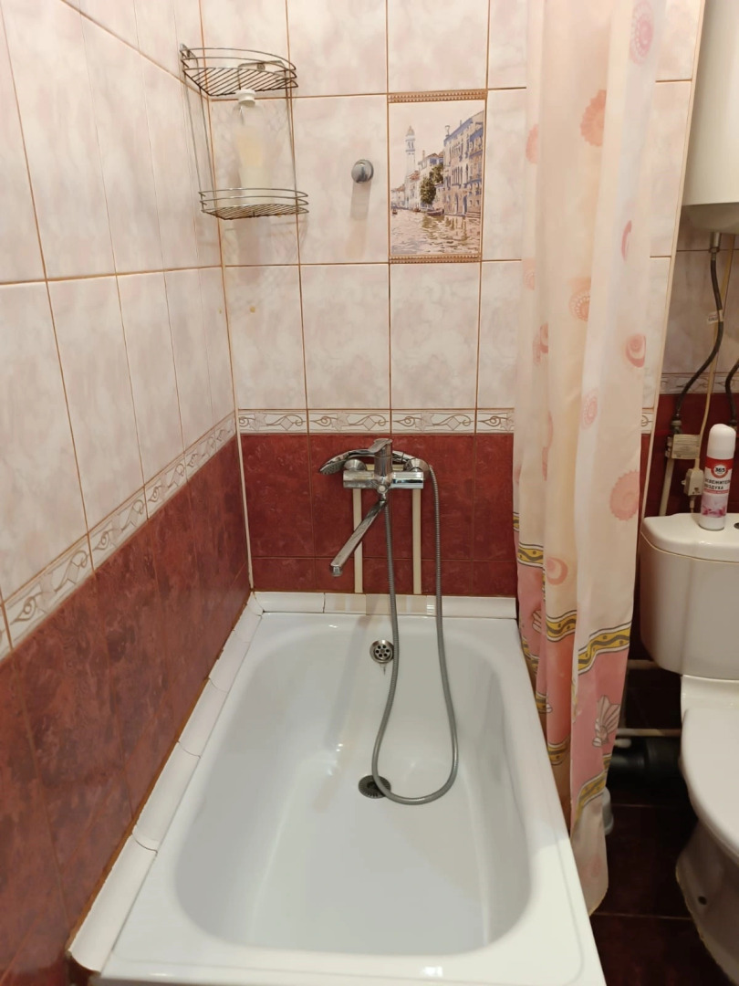 Апартаменты Испания на Космонавтов