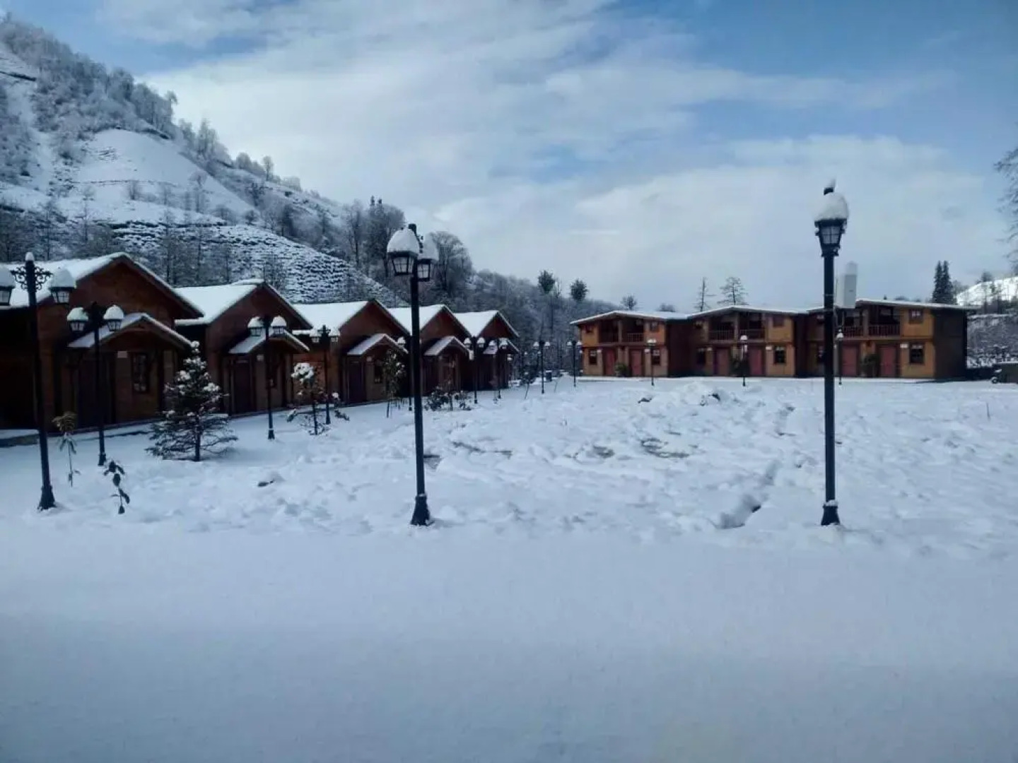 Teona Caglayan Bungalov