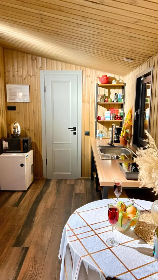 Частный дом Загородный комплекс на берегу реки с баней