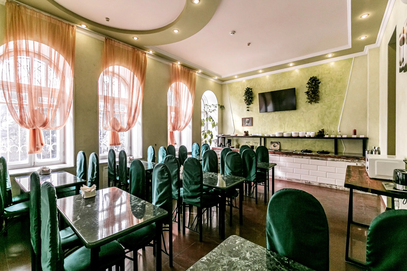 Отель Скала