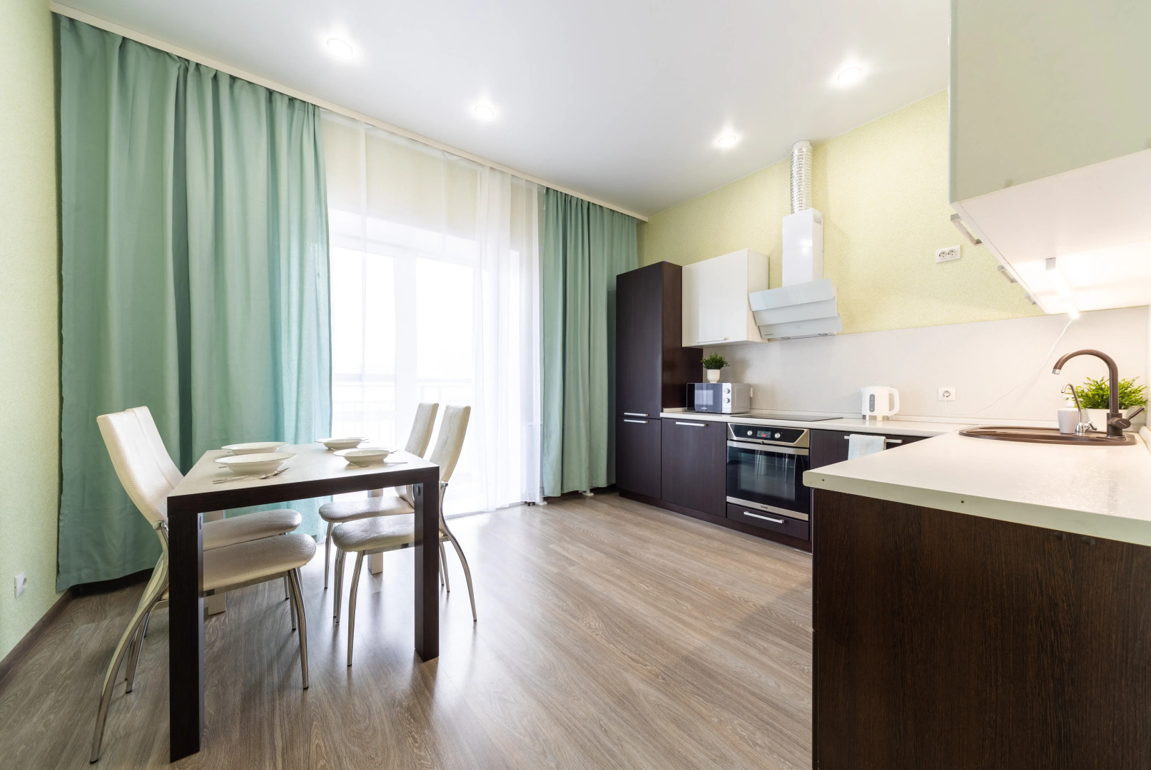 Апартаменты Чистый Взгляд на Петра Ломако с подземным паркингом