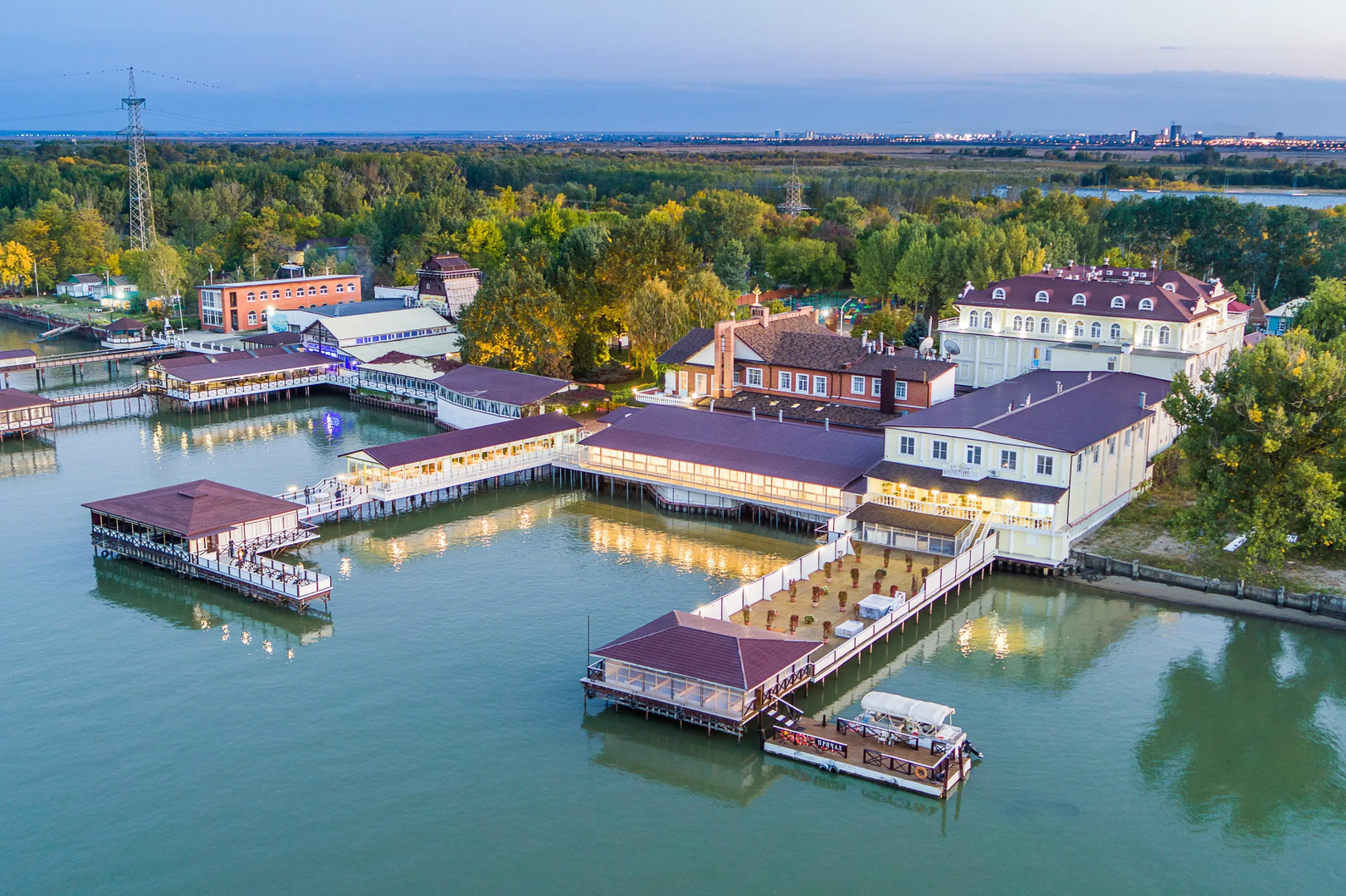 Петровский Причал Luxury Hotel&SPA