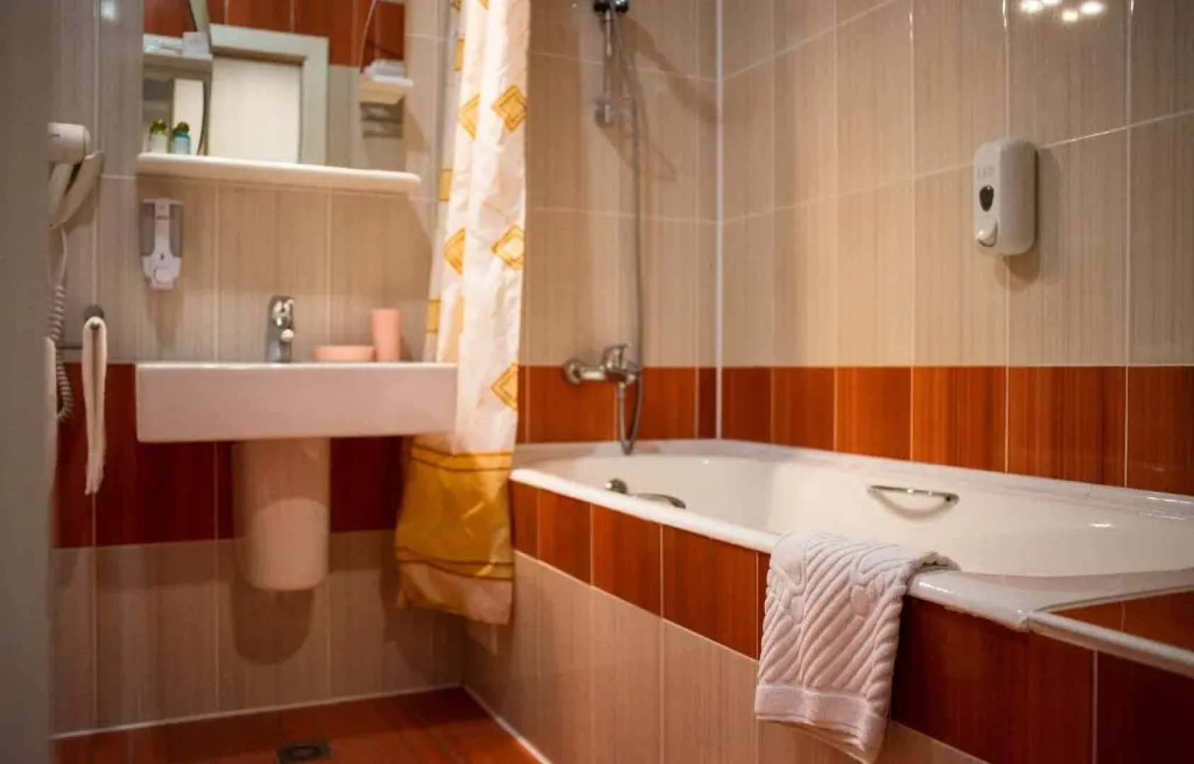 Отель Bakkara Complex