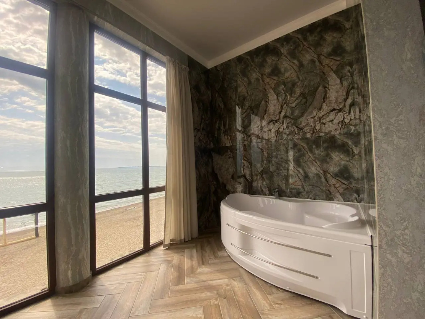 Отель Black Sea