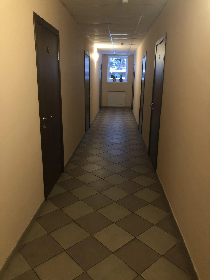 Гостиница Мир на Карбышева