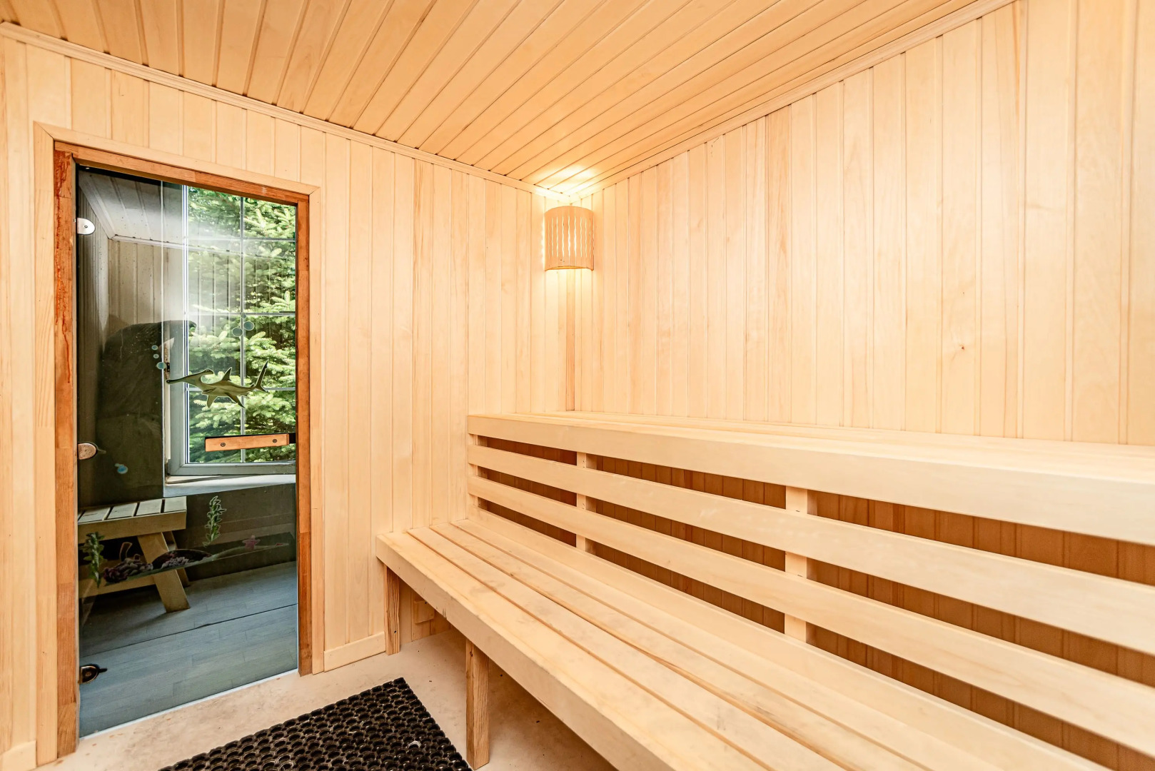 Частный дом Шикарный дом в Апрелевке с бассейном и сауной