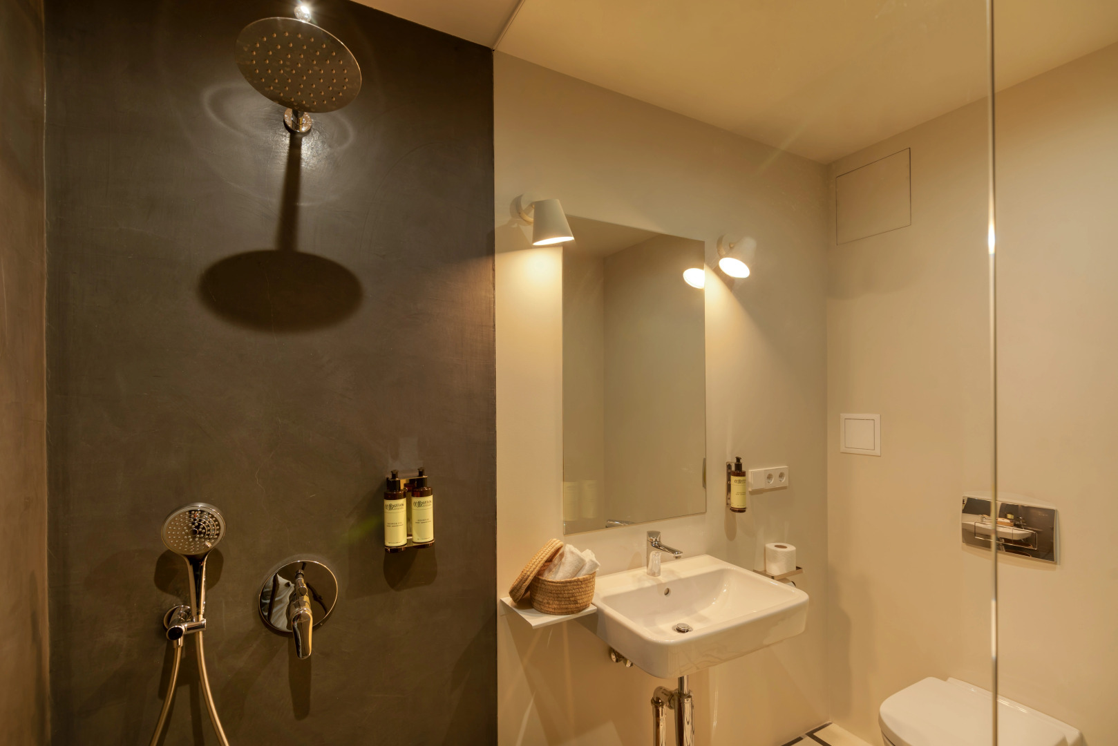 Manifest Restaurant and Hotel Gyumri