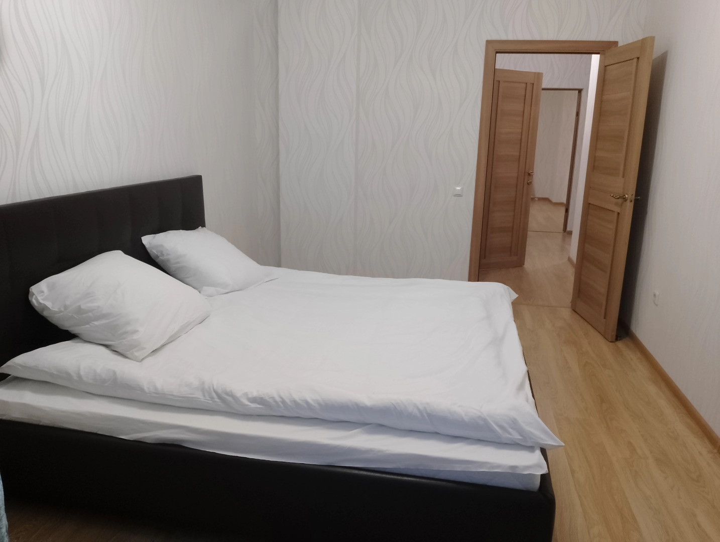 Апартаменты Двухкомнатная на улице Республике 67