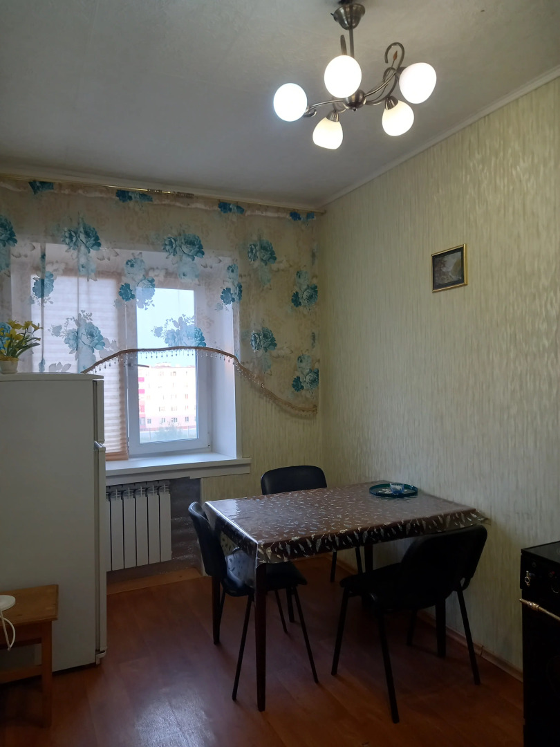 Квартира 1к по Тихонова 8