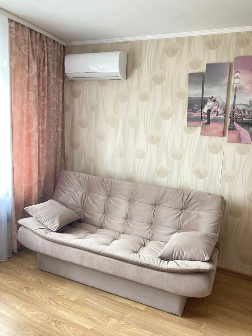 Квартира Проспект 100летия Владивостока 100А