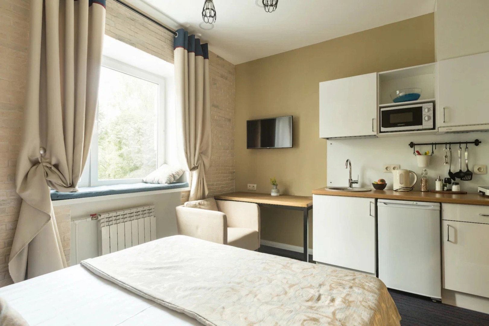 Отель София