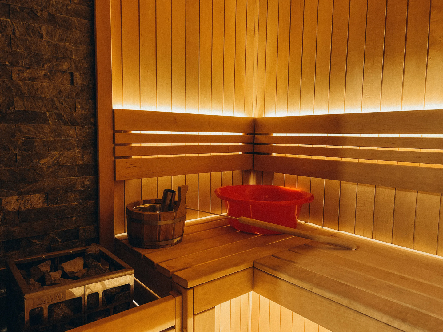 Частный дом с гриль-мангалом, сауной и большой террасой