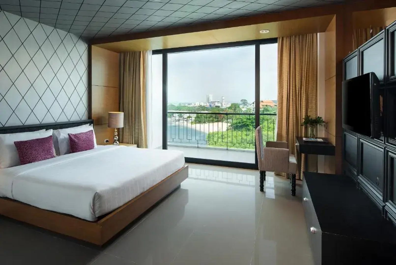 Отель Way Hotel Pattaya