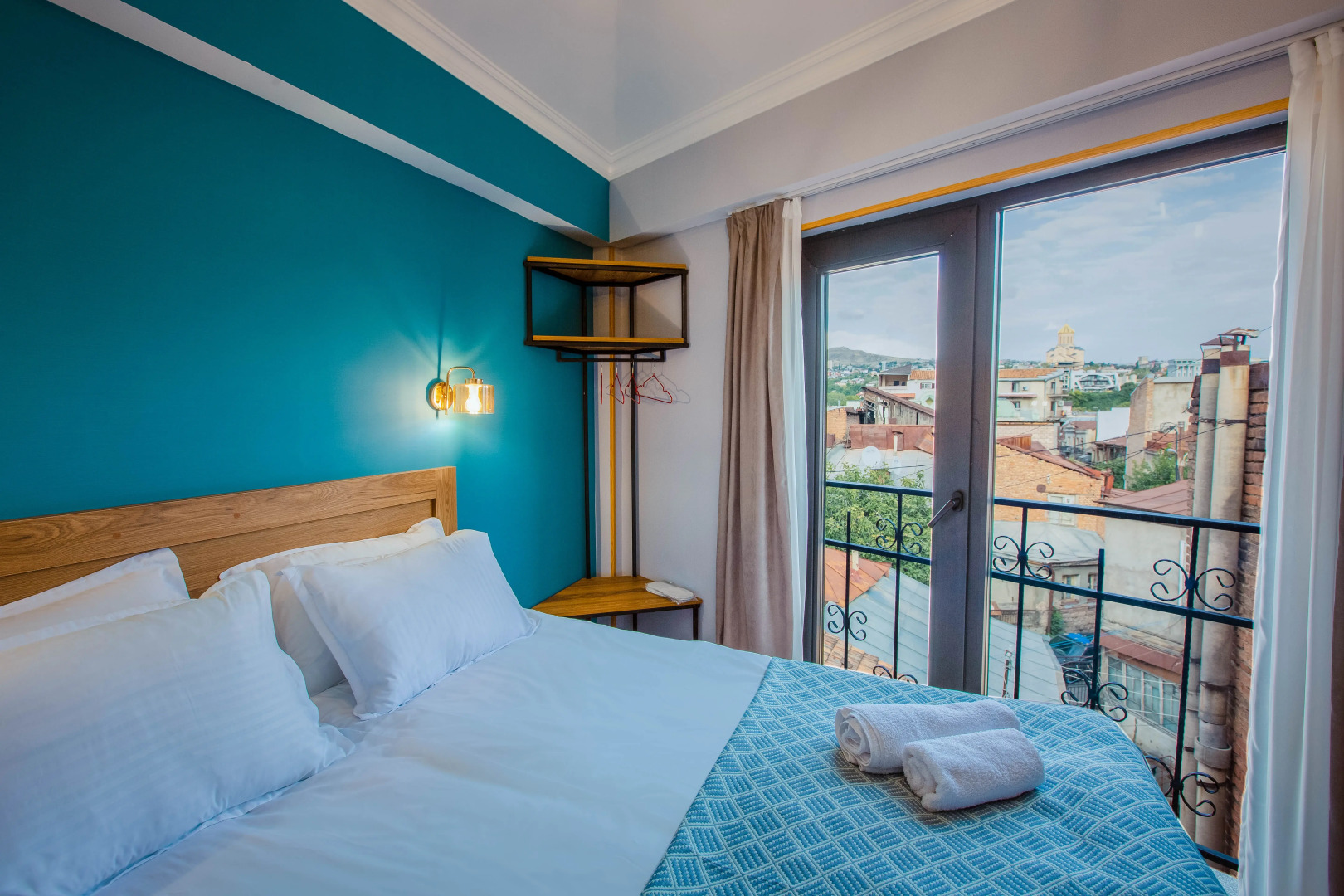 Отель Central Gate Tbilisi Boutique Hotel