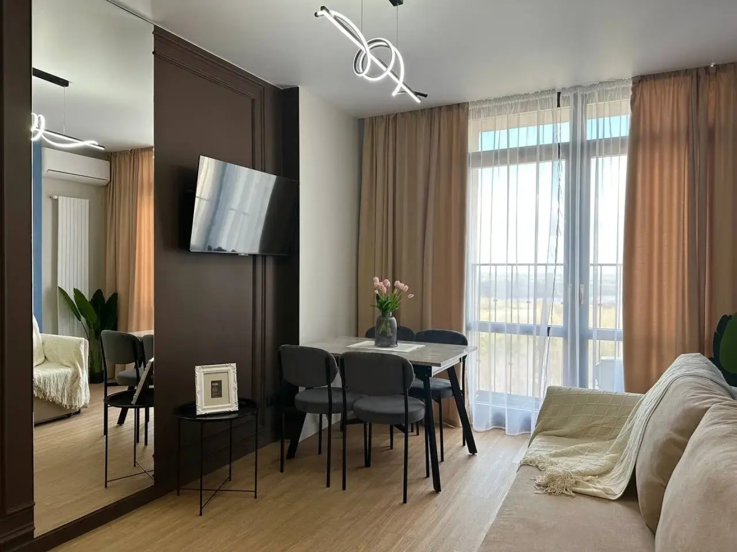 Апартаменты In the Clouds 302