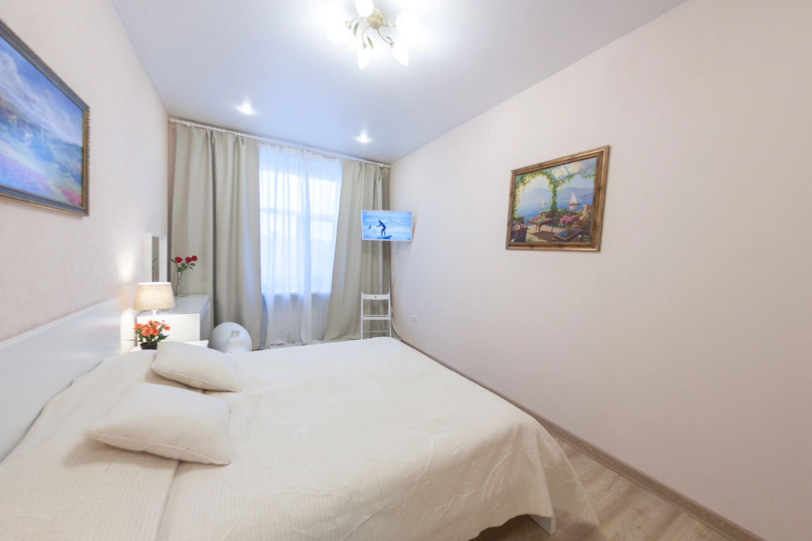 Апартаменты Белый Бегемот у Петропавловки