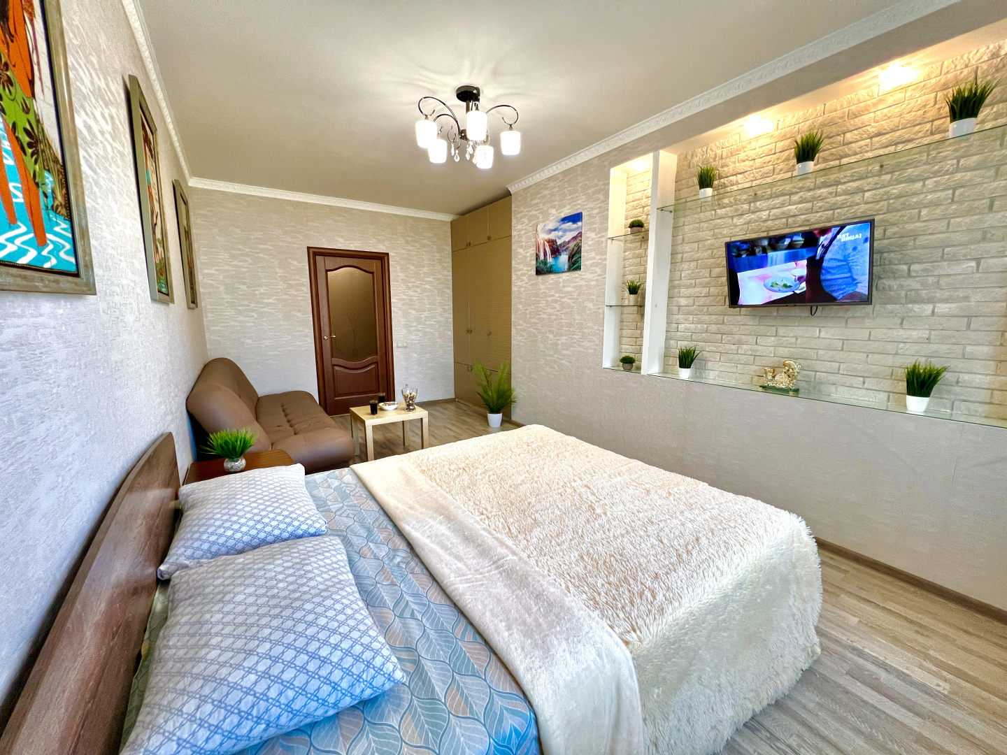 Апартаменты двухкомнатные на Садовой 337