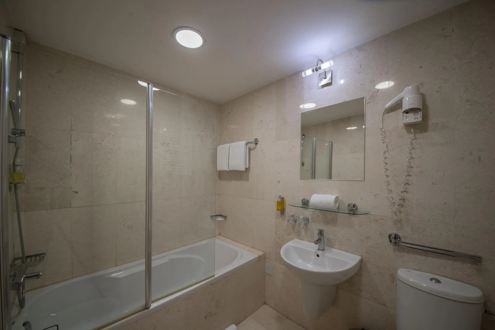Отель Putnik Inn Belgrade
