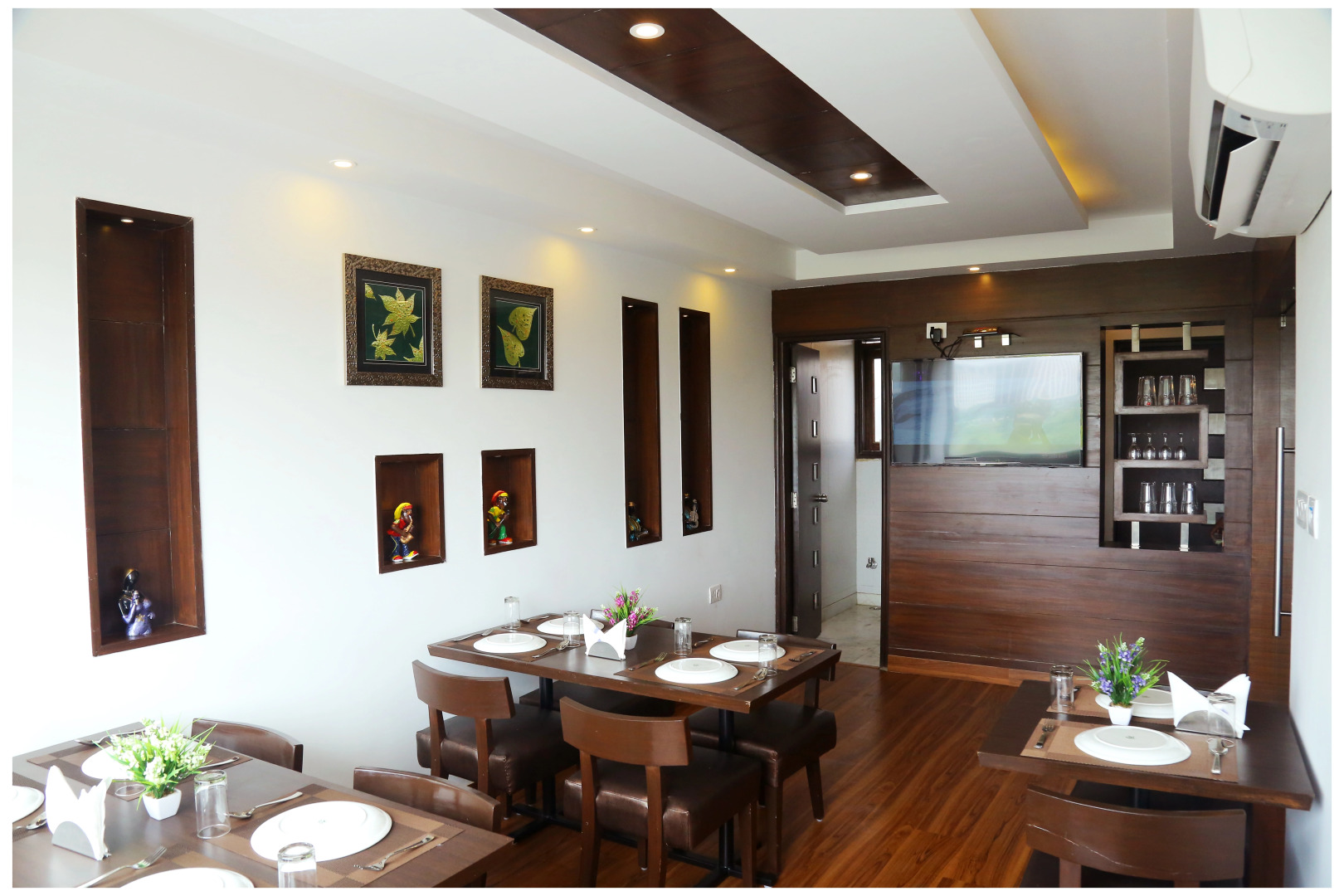 Отель The R Blues