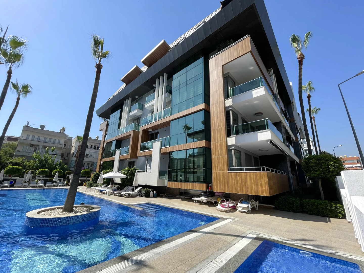 Апартаменты Двухуровневые апартаменты для всей семьи