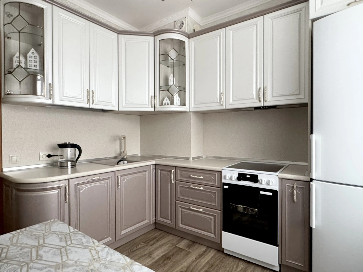 Квартира рядом с СШ Атлант в районе окружной больницы