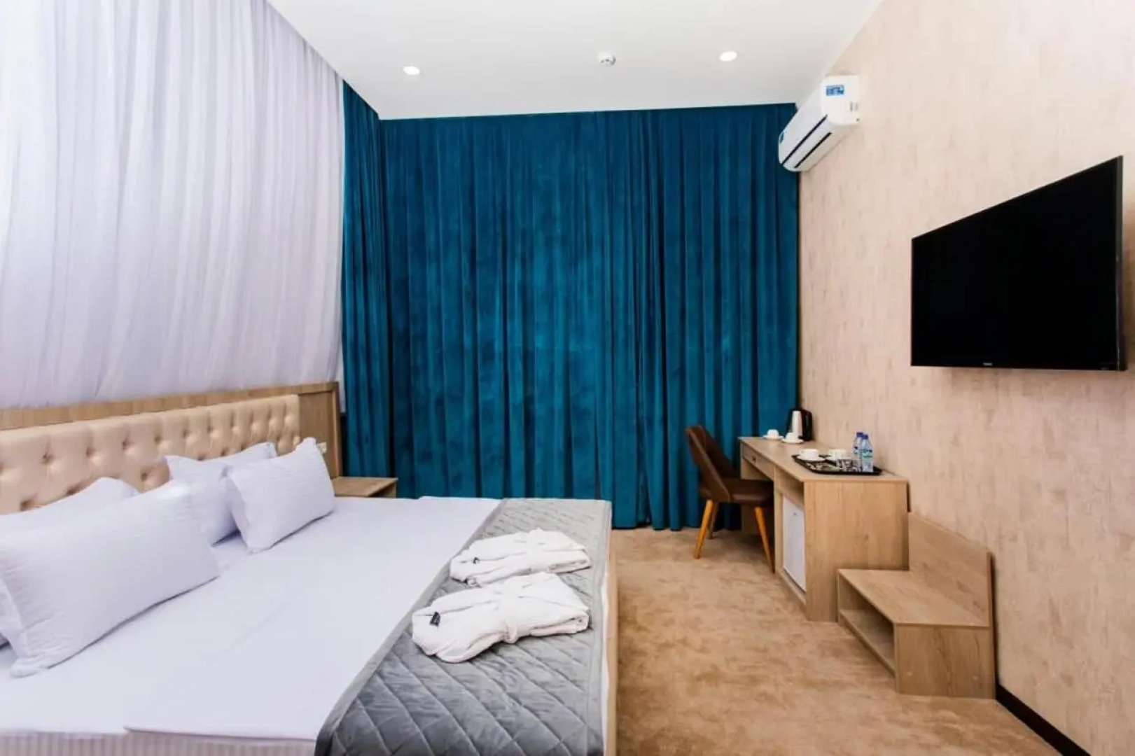 Отель Gabrielle International