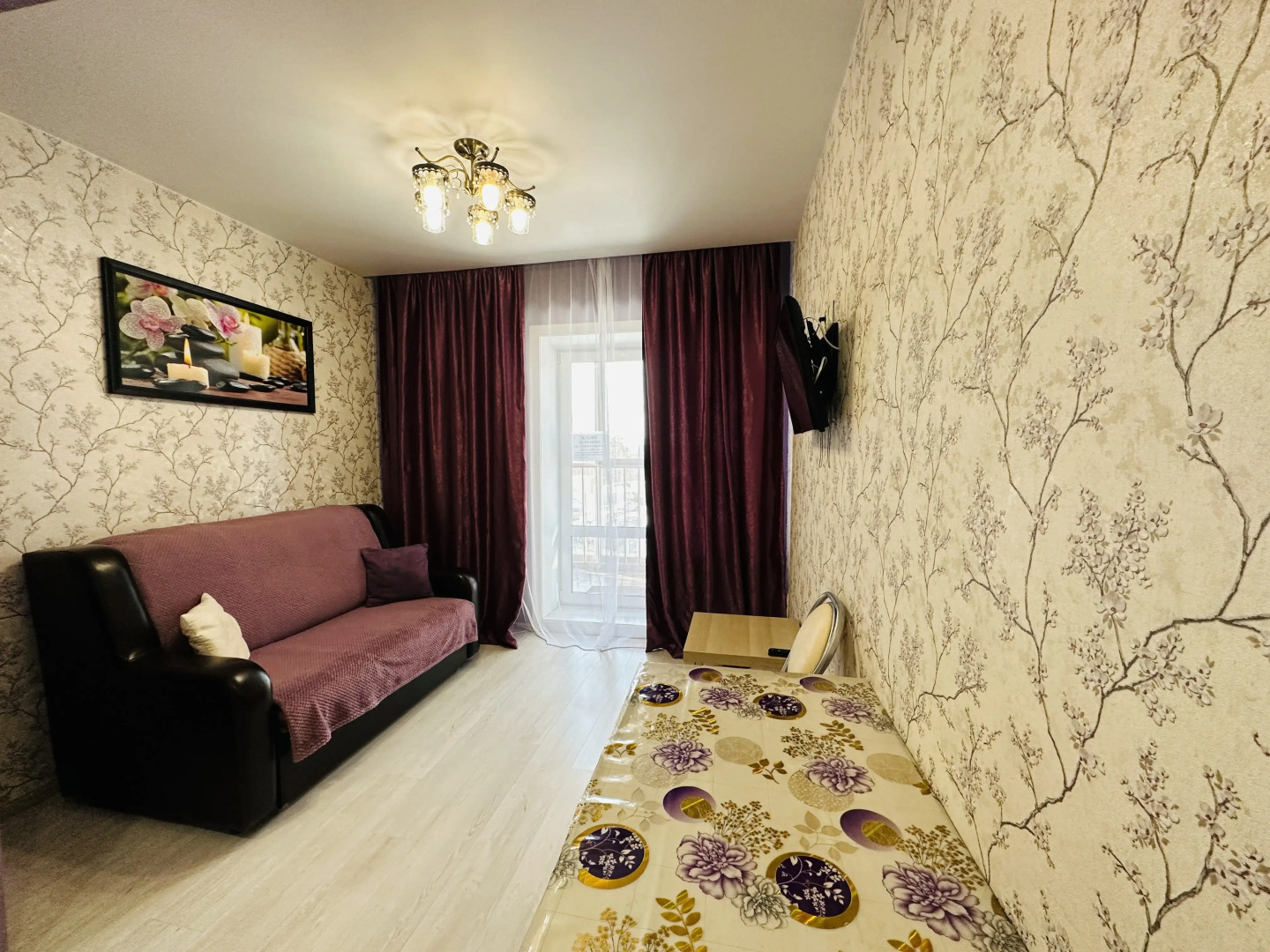 Квартира Nasutki38 Поцелуй Розы