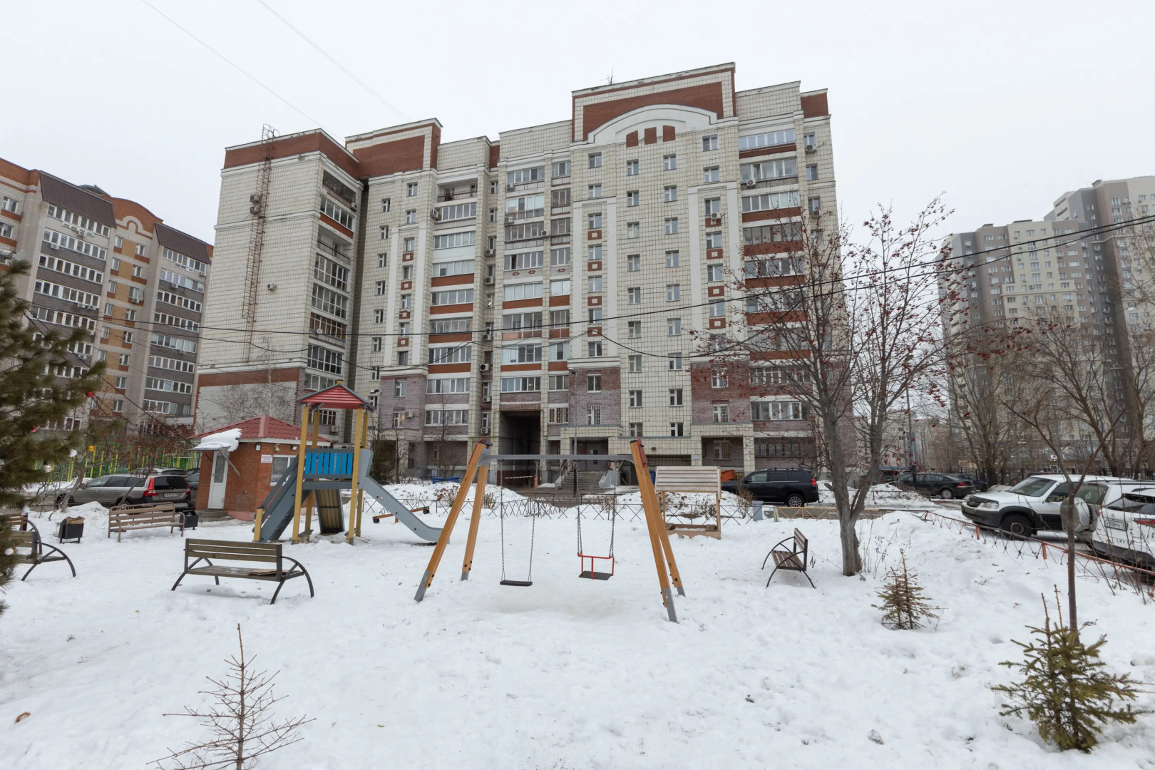 Апартаменты Comfort Home на Амирхана 11