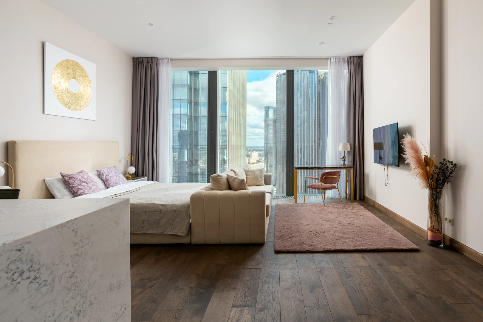 Апартаменты Sky City Moscow LUX Студия с большим окном с видом на все башни и город!