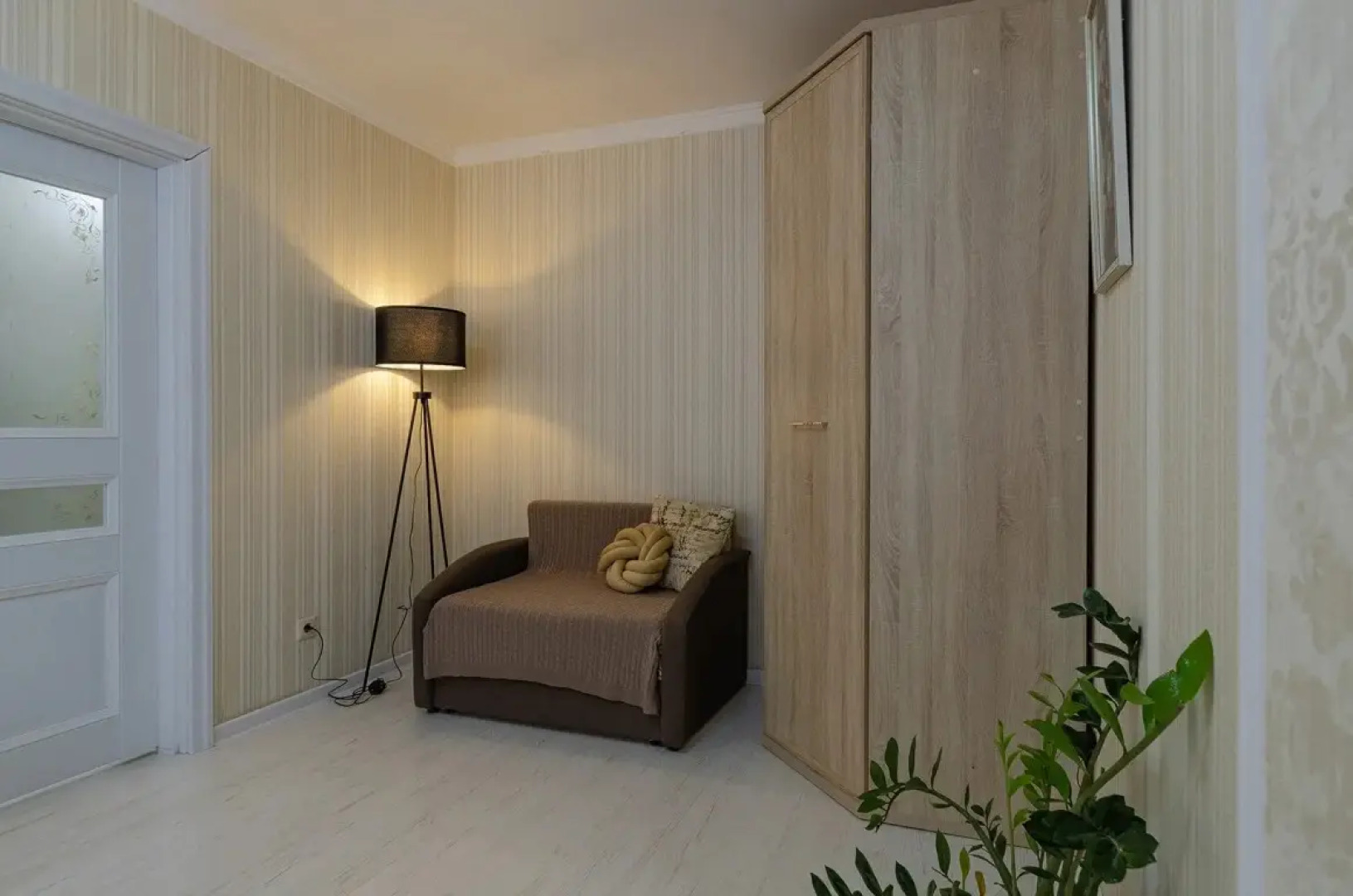 Апартаменты "Полулюкс с джакузи"