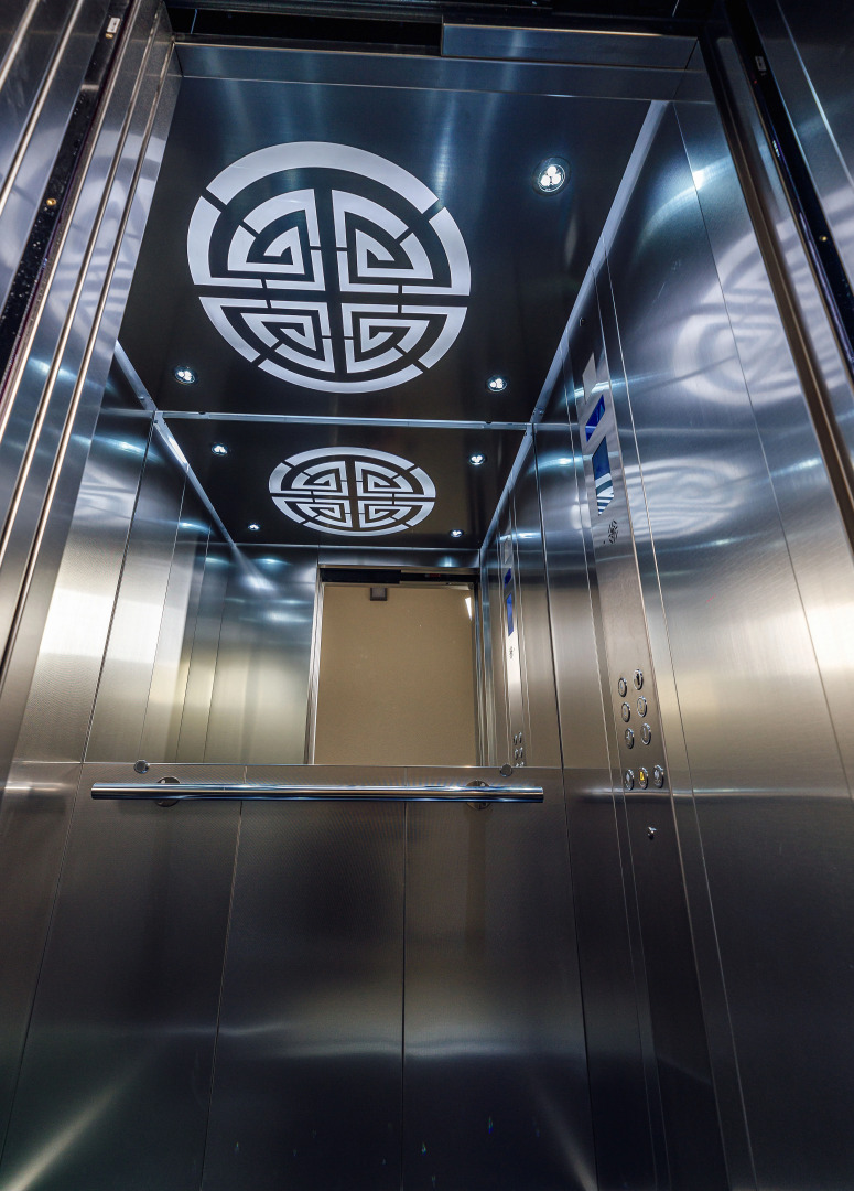 Отель Версаль