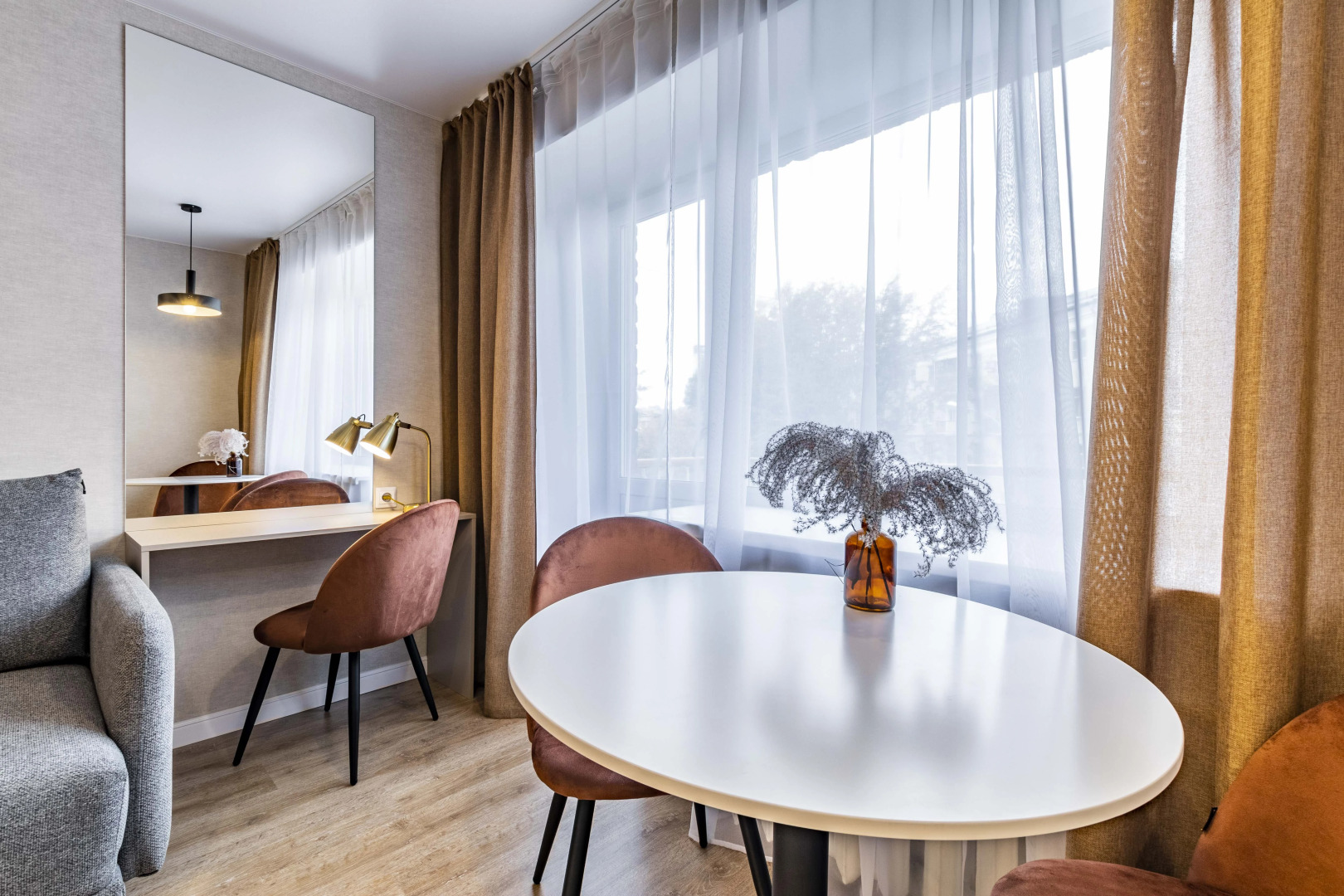 Квартира BeGuest на набережной реки Исети