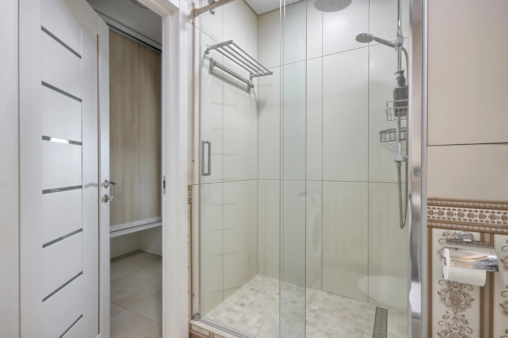 Апартаменты MyhomeYourhome на Большеохтинском пр-те 15к2