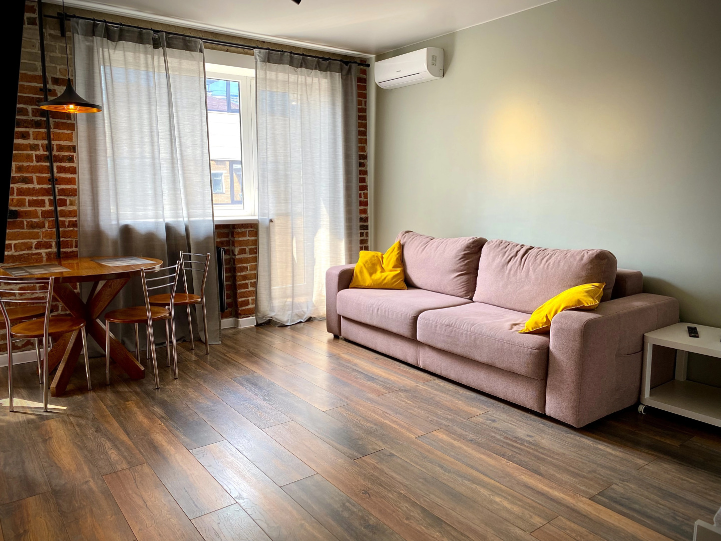 Апартаменты Современный Лофт в Центре города