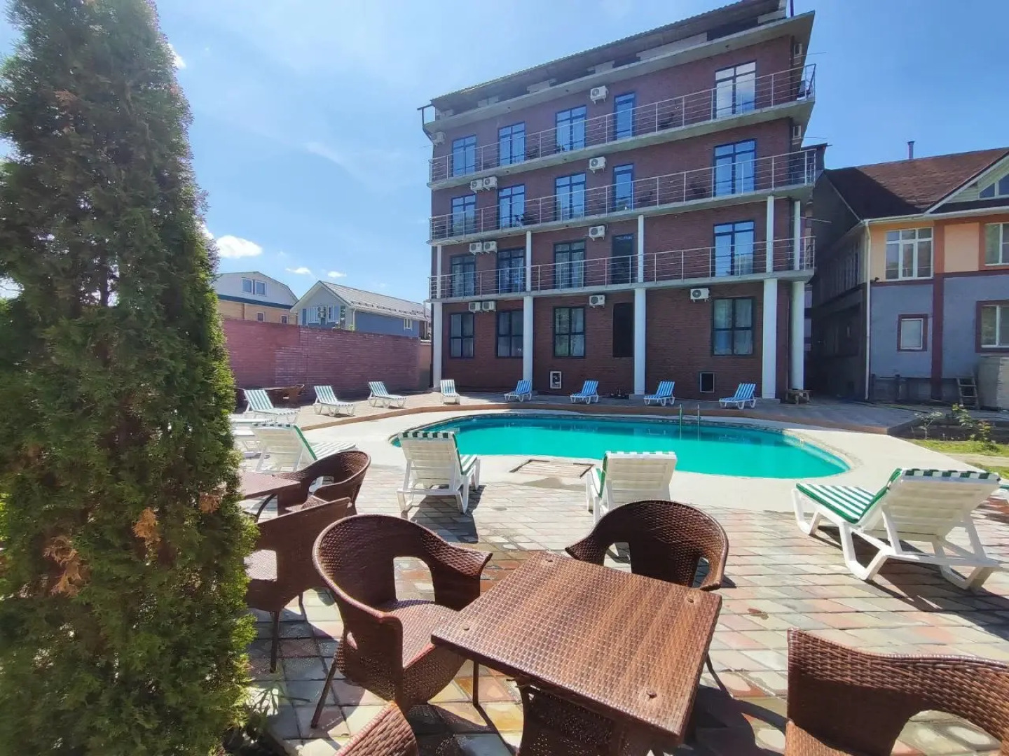 Отель Мона Лиза