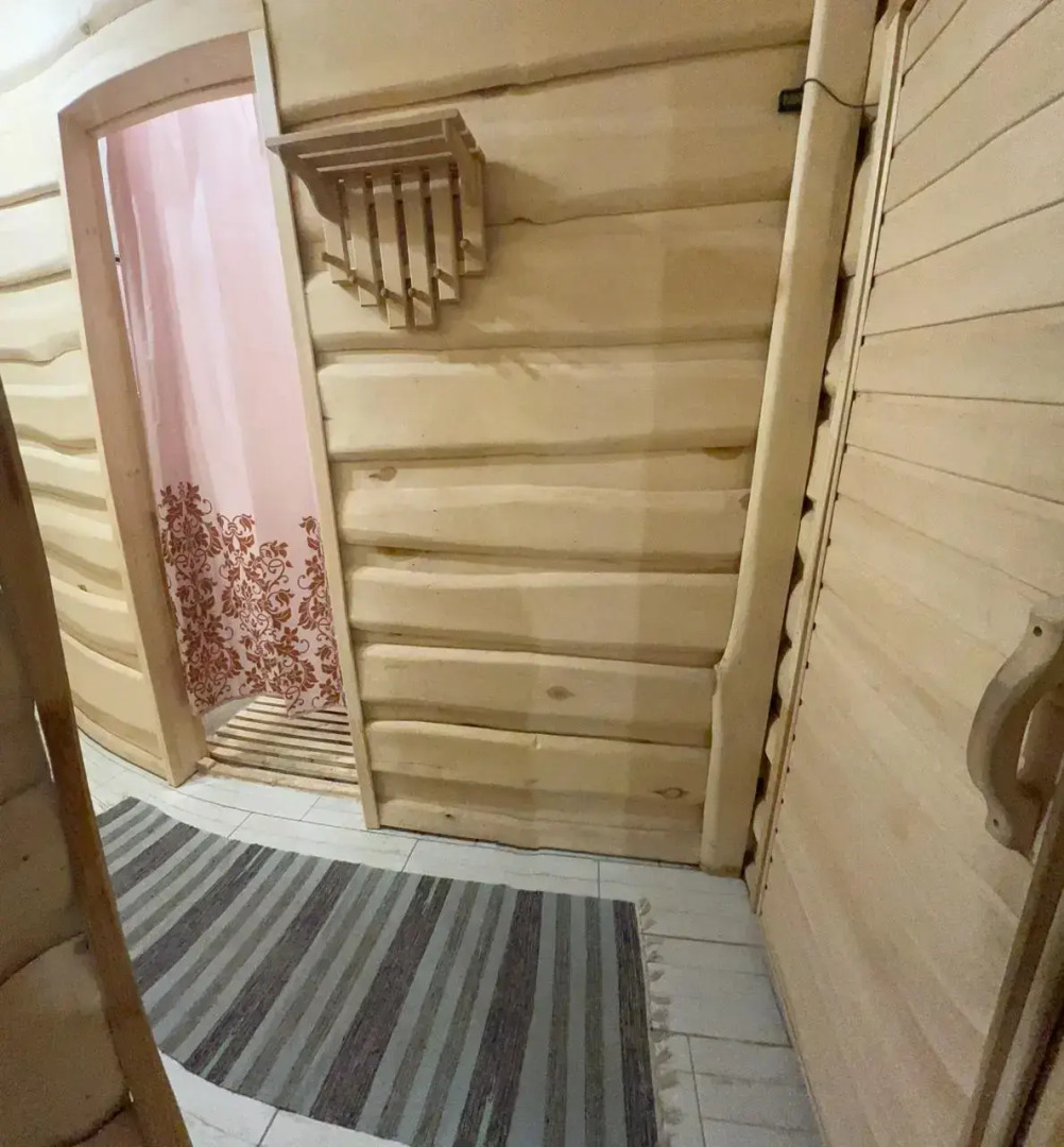 Частный дом с баней