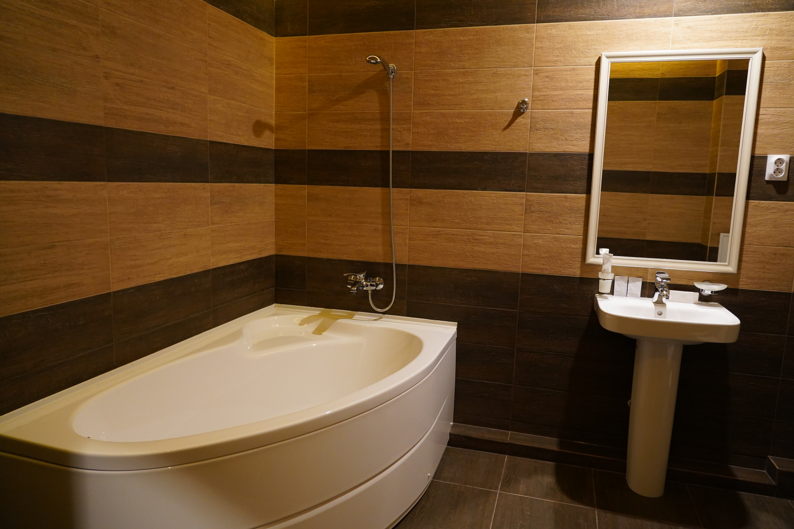 Отель Макхолл