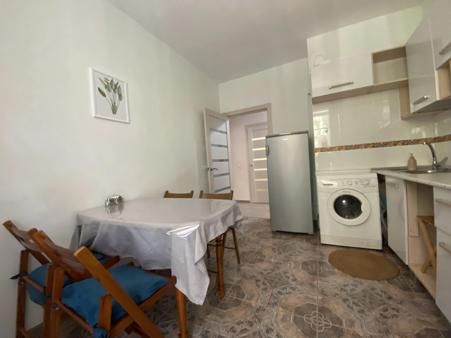 Квартира двухкомнатная (57кв.)  рядом с Зоо, ИжГТУ, Купол Семейная Botanika House