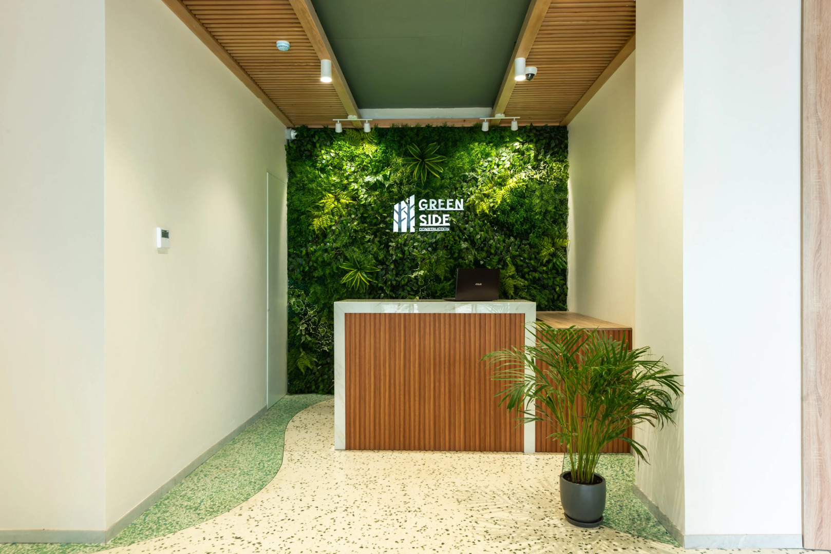 Apartment hotel Green Side Apart Hotel