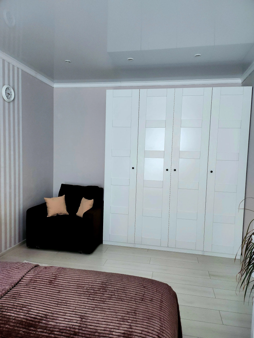 Квартира с видом на закат Родионова, 19