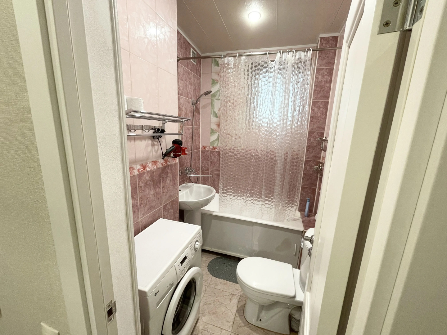 Апартаменты на проспекте Кирова 80